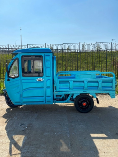Трицикл грузовой GreenCamel Тендер D1500 (60V 1000W) кабина, понижающая &mdash; sim03.shop