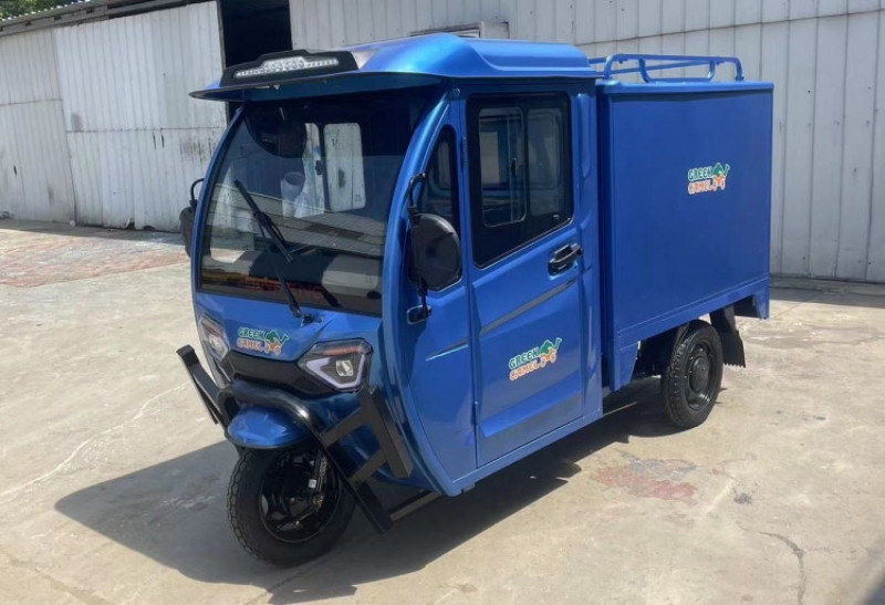 Трицикл грузовой GreenCamel Тендер E1500 (60V 1200W) кабина, BOX, понижающая фото 1 &mdash; Средства Индивидуальной Мобильности