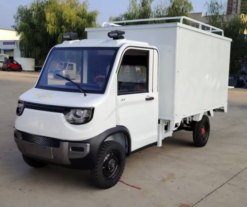 Квадрицикл грузовой GreenCamel Тендер X3000Box Квадро (60V 3000W) кабина, BOX, понижающая фото 1 &mdash; Средства Индивидуальной Мобильности